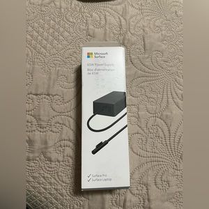 NWT Microsoft Surface 65w power supply